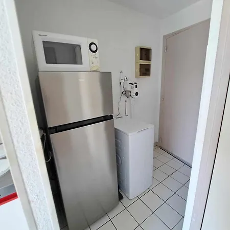 4 Personnes Avec Terrasse Et Parking A Marseillan-plage - Fr-1-326-388 Le Castellas